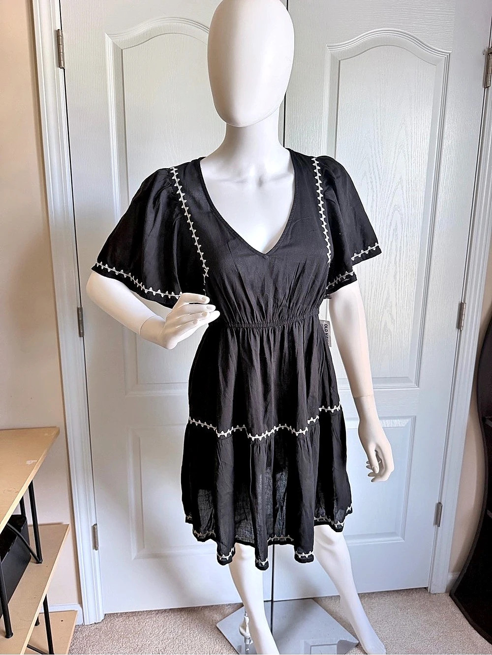 New Old Navy Waist-Defined Embroidered Cotton Short Sleeve Black Mini Dress XS